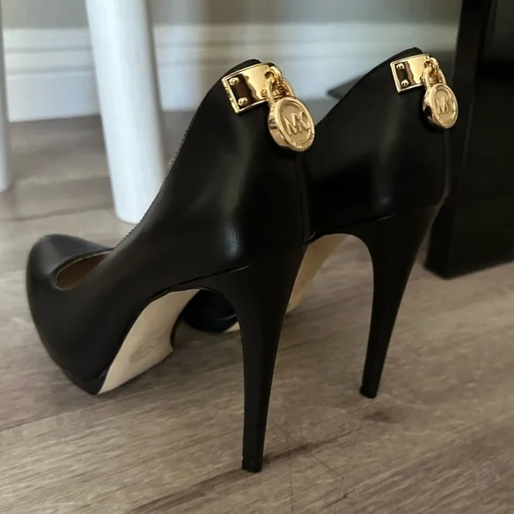MICHAEL Michael Kors Hamilton Platform Pumps Black 6.5 - Picture 4 of 9